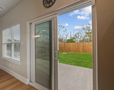 3539 Mount Pleasant Street - Photo Thumbnail 18