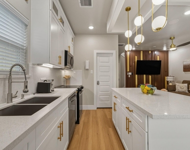 3539 Mount Pleasant Street - Photo Thumbnail 21