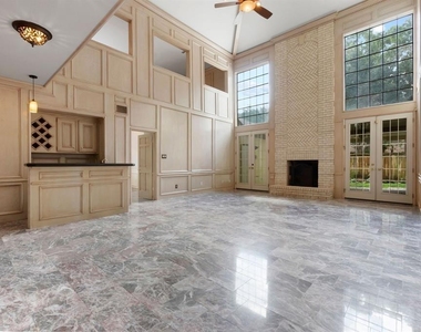 6803 Walton Heath Drive - Photo Thumbnail 2