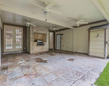 6803 Walton Heath Drive - Photo Thumbnail 21