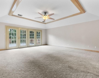 6803 Walton Heath Drive - Photo Thumbnail 14