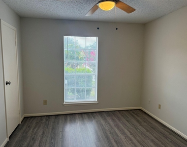 2120 El Paseo Street - Photo Thumbnail 8