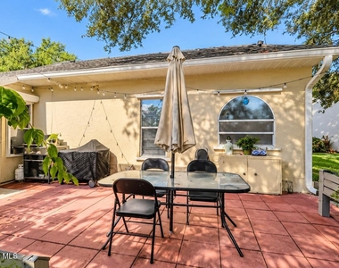 353 Kilmarnock Place - Photo Thumbnail 35