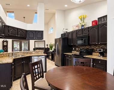 353 Kilmarnock Place - Photo Thumbnail 14