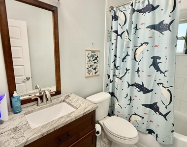 1145 Shannon Avenue - Photo Thumbnail 9