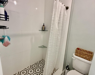 1145 Shannon Avenue - Photo Thumbnail 5