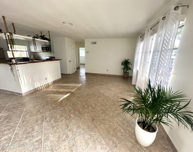 250 Andros Drive - Photo Thumbnail 4