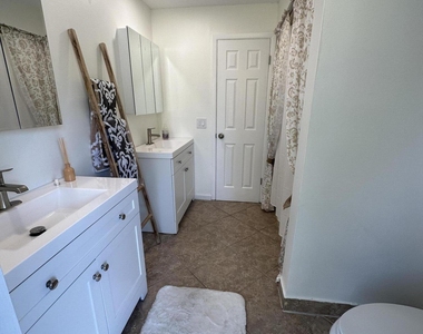 250 Andros Drive - Photo Thumbnail 9
