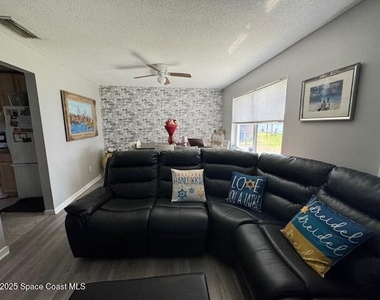 515 Monitor Street - Photo Thumbnail 10