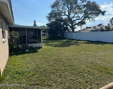 515 Monitor Street - Photo Thumbnail 24