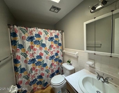 515 Monitor Street - Photo Thumbnail 14