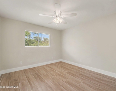 1586 South Street - Photo Thumbnail 10