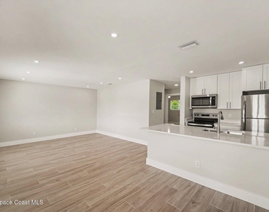 1586 South Street - Photo Thumbnail 3