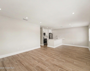 1586 South Street - Photo Thumbnail 1