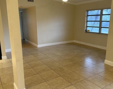 264 Monaco Road - Photo Thumbnail 11