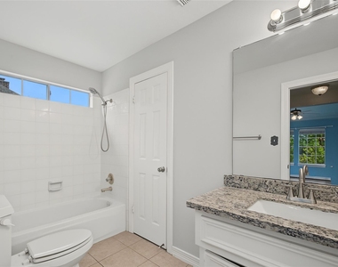 4802 Yorkshire Street - Photo Thumbnail 45