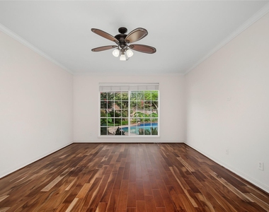 4802 Yorkshire Street - Photo Thumbnail 20