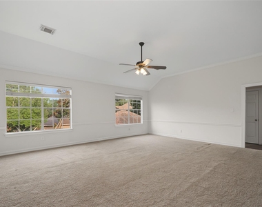 4802 Yorkshire Street - Photo Thumbnail 30