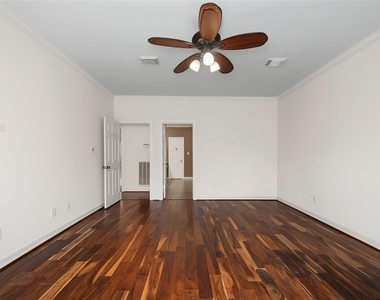 4802 Yorkshire Street - Photo Thumbnail 22