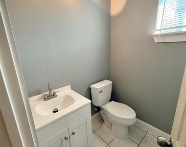 612 E Houston Avenue - Photo Thumbnail 11