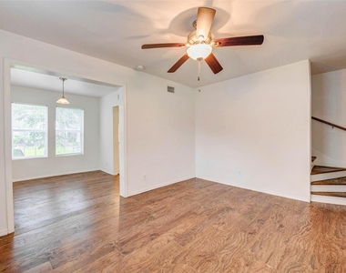 5642 Mccormick Street - Photo Thumbnail 4