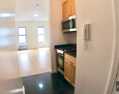 East 84th Street - Photo Thumbnail 2