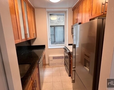 East 34 Street - Photo Thumbnail 1