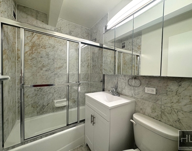 West 13 Street - Photo Thumbnail 5