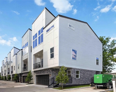 320 Walthall Drive - Photo Thumbnail 2