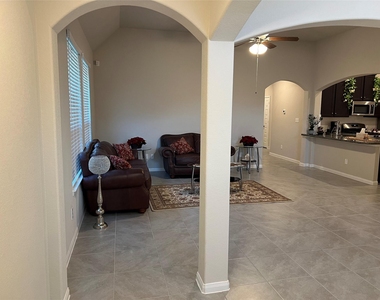 2923 Painted Sunrise Trail - Photo Thumbnail 6