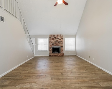 20239 Misty Pines Drive - Photo Thumbnail 3