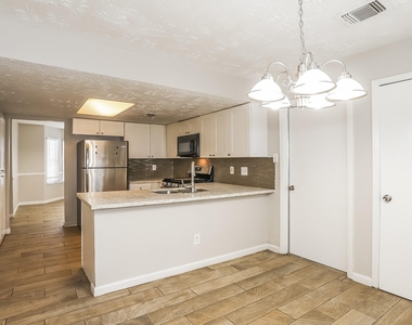 20239 Misty Pines Drive - Photo Thumbnail 5