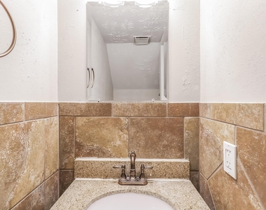 20239 Misty Pines Drive - Photo Thumbnail 12