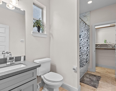 4831 Chenevert Street - Photo Thumbnail 4