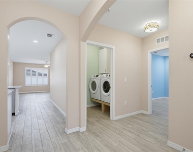 2751 Star Coral Lane - Photo Thumbnail 23
