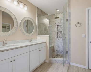 2751 Star Coral Lane - Photo Thumbnail 14