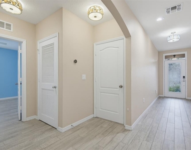 2751 Star Coral Lane - Photo Thumbnail 16