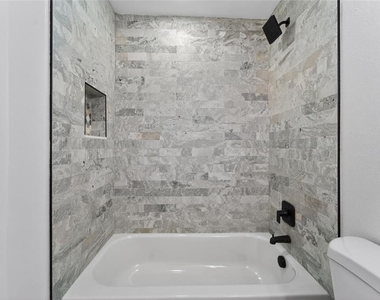 4810 Del Rio Way S - Photo Thumbnail 24