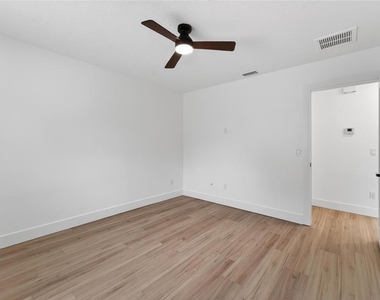 4810 Del Rio Way S - Photo Thumbnail 17