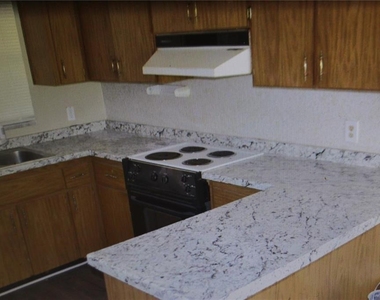 1123 S 70th Street - Photo Thumbnail 2