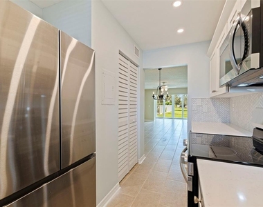 4595 Chancellor Street Ne - Photo Thumbnail 15