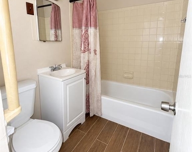 1804 Riley Avenue - Photo Thumbnail 2