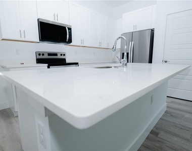 9298 N Mendoza Way - Photo Thumbnail 7