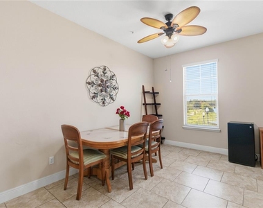 10546 Green Ivy Lane - Photo Thumbnail 14