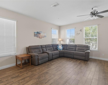 10546 Green Ivy Lane - Photo Thumbnail 24