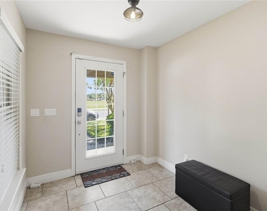 10546 Green Ivy Lane - Photo Thumbnail 6