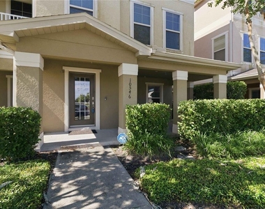 10546 Green Ivy Lane - Photo Thumbnail 3