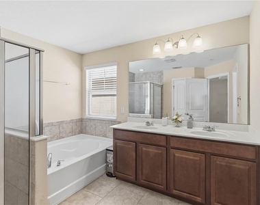 10546 Green Ivy Lane - Photo Thumbnail 35