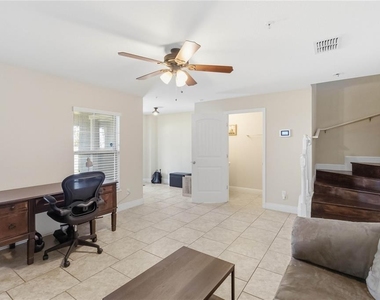 10546 Green Ivy Lane - Photo Thumbnail 9
