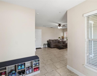 10546 Green Ivy Lane - Photo Thumbnail 7